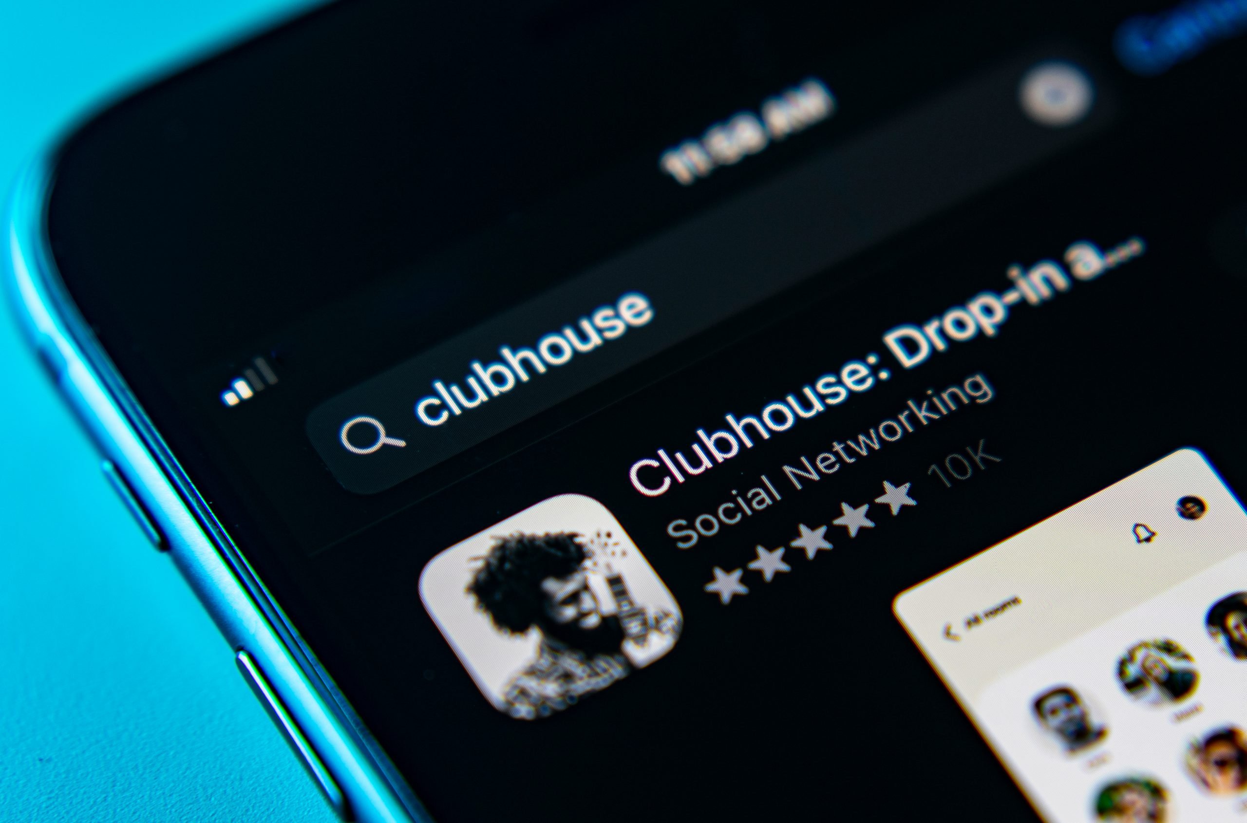 Clubhouse คือแอปที่เน้นการสร้างปฏิสัมพันธ์ระหว่างผู้ร่วมสนทนาด้วยเสียง