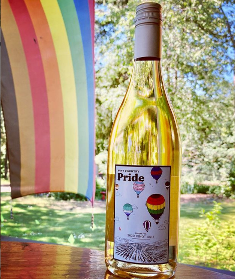 ธุรกิจไร่องุ่น และ เครื่องดื่มไวน์แบรนด์ Remy Wine สนับสนุนทุนการศึกษาให้กับนักเรียน LGBTQ+